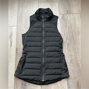 Lululemon Fluffed Up Vest in Black Size 6